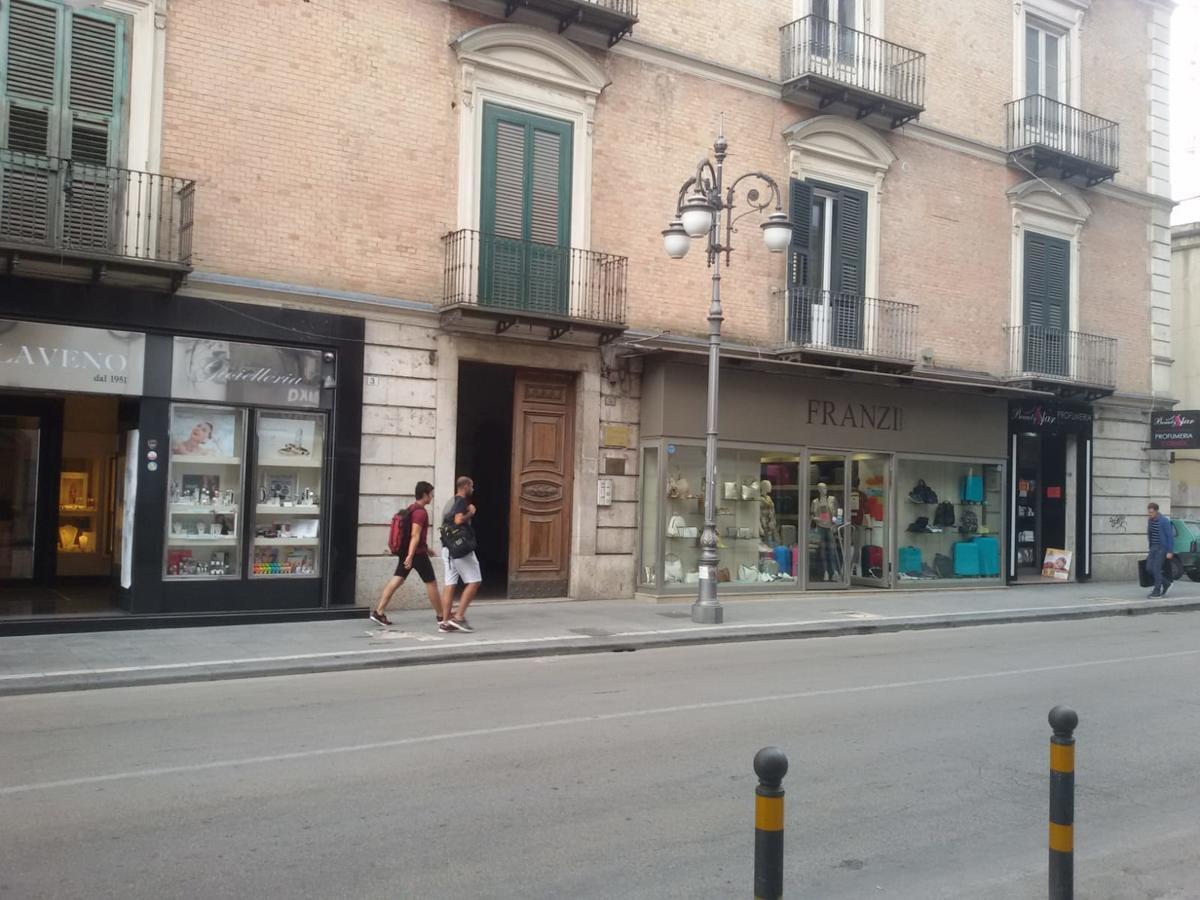 Muro Torto Suite - Struttura Sanificata Giornalmente Con Ozono E Prodotti Specifici Conformi Al Decalogo Del Ministero Salute - Personale Sottoposto A Test Sierologico Periodicamente Foggia Zewnętrze zdjęcie